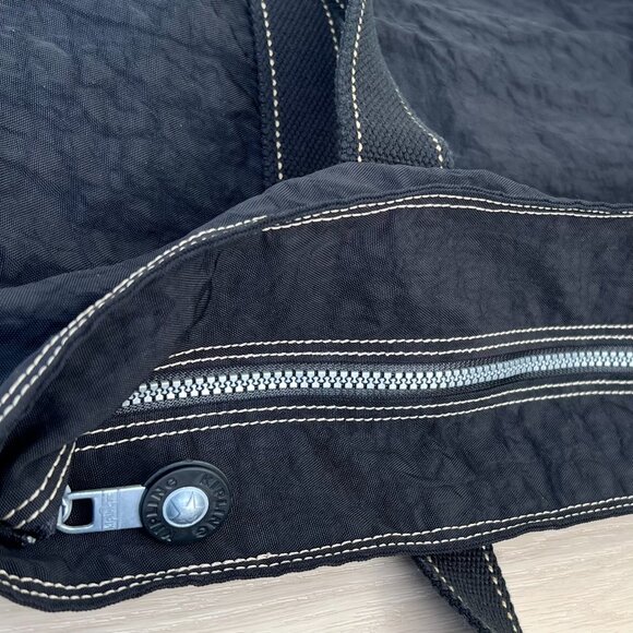 Vintage Early 2000s Kipling Women's Black Large Travel Tote Bag / Minimalist - Picture 7 of 16